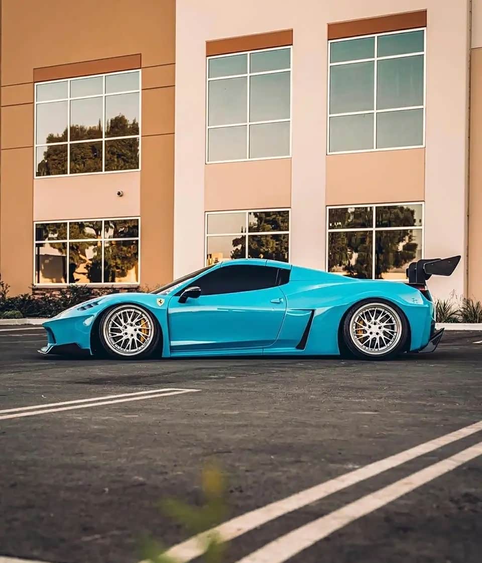 tiffany蓝法拉利跑车