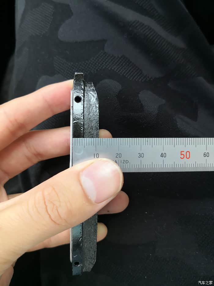 新买的刹车片这厚度正常吗