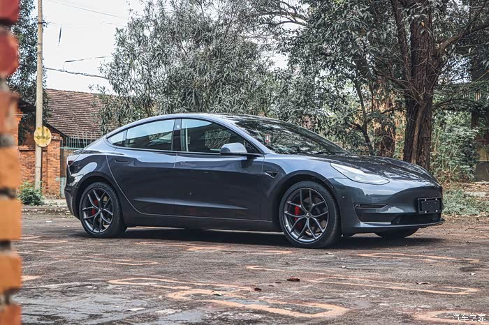 提车作业我的第一台电车特斯拉model3performance