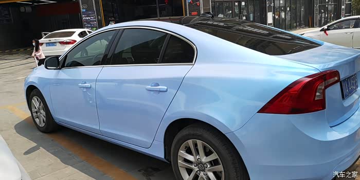 沃尔沃s60l糖果双色灰魅蓝