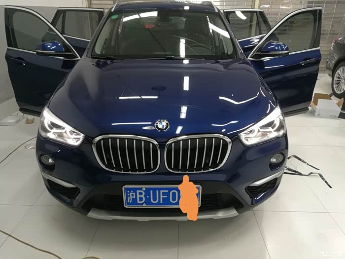 路上偶遇宝马x10