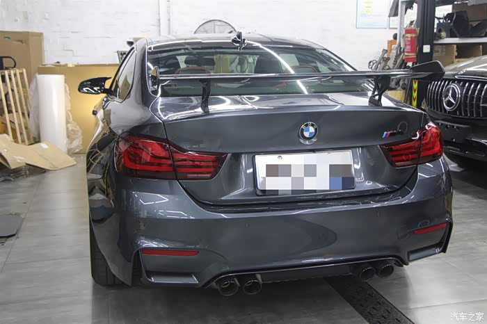 宝马m4改装darwinpro纯碳尾翼作业分享