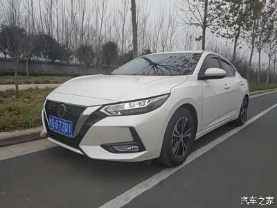 爱车一族:白色14代轩逸-动感十足,锐利向前