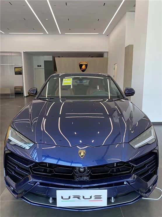 兰博基尼新轿跑型suv 地表最强没有之一