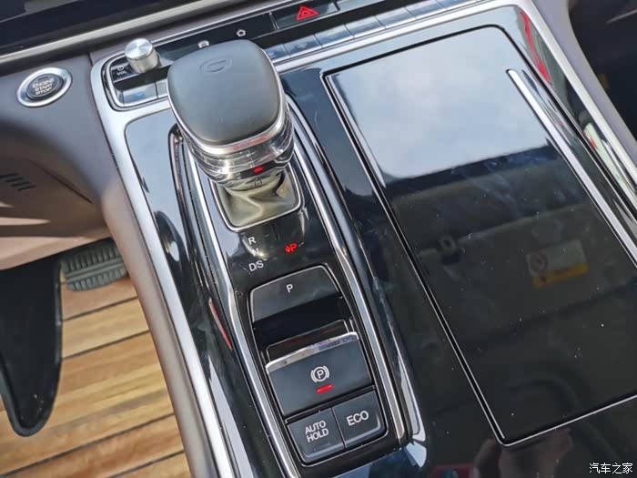 买车就买喜欢的我就喜欢广汽传祺的m8