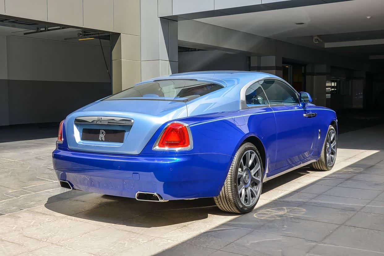 劳斯莱斯wraith深蓝和浅蓝的撞色真好看