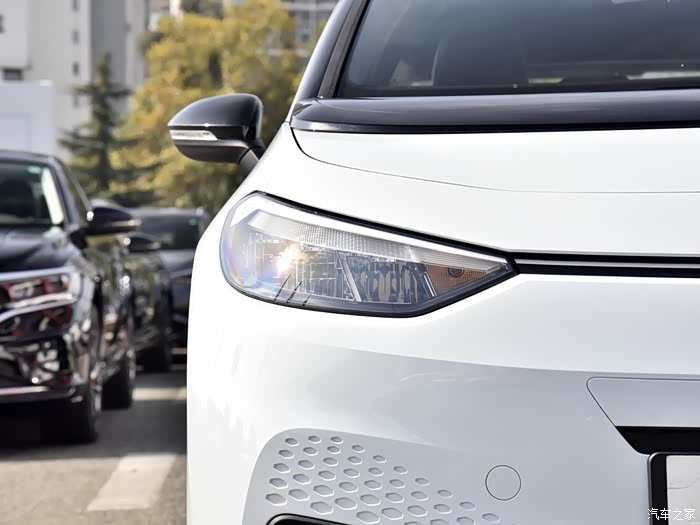 【图】哪位车友可以晒一下纯净版的日行灯?_大众id.