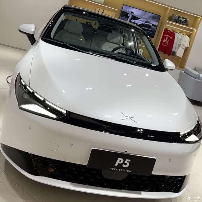 小鹏2024新款p5到店啦