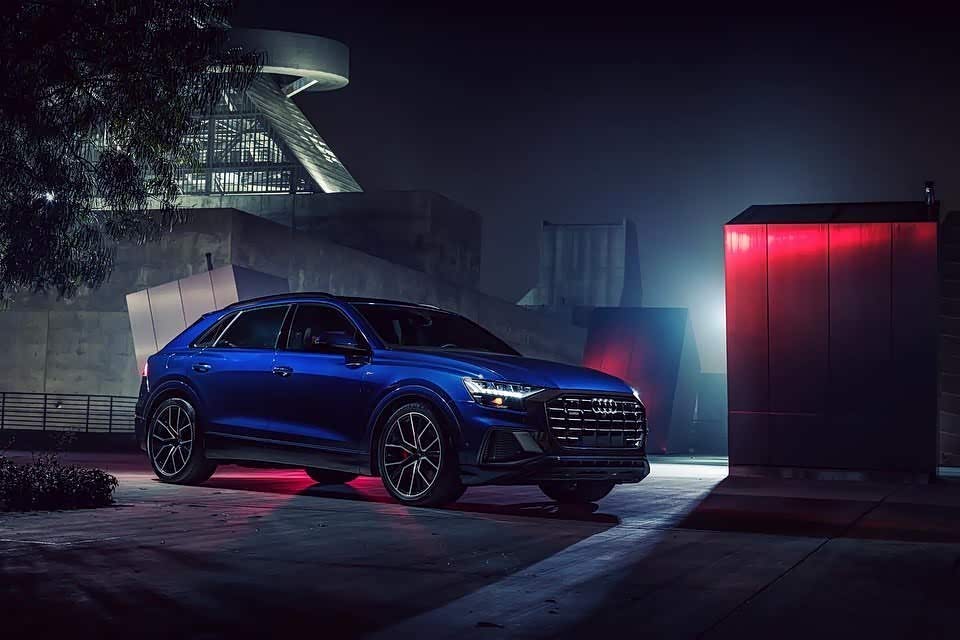 奥迪q8 最具动感的蓝色