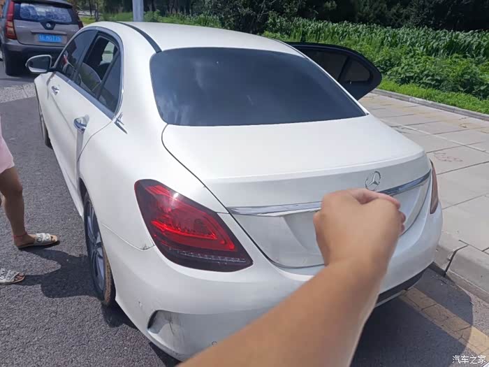 2020款奔驰c200l6万公里女士车无剐蹭23w