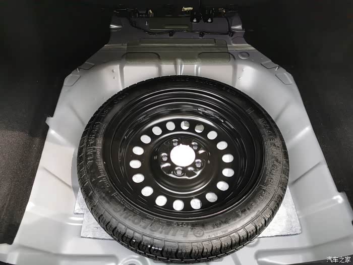 技术第二贴比亚迪秦plusev加装备胎出行无忧