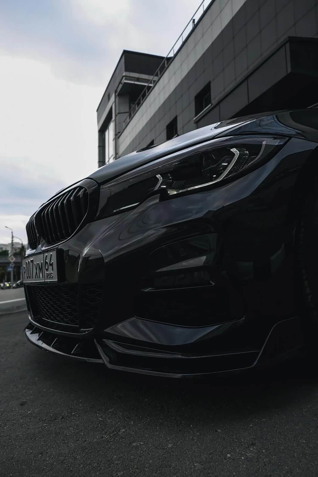 碳黑全新宝马3系告诉你什么叫做冷酷无情.