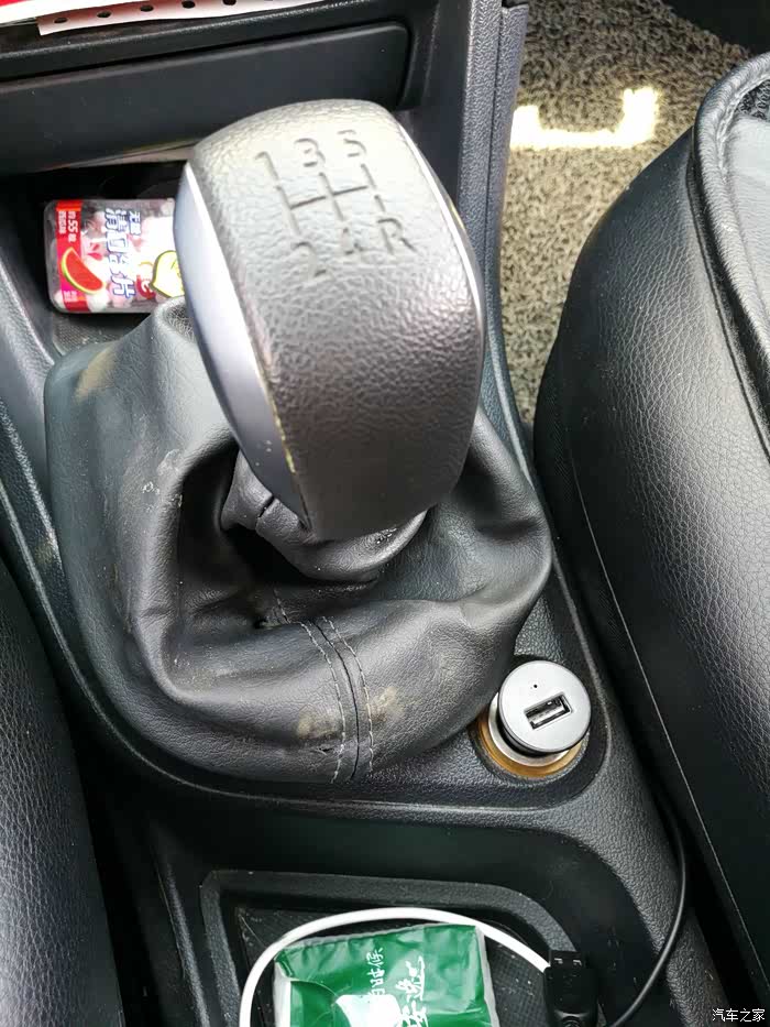 请问各位神,308手动挡档头怎么拆下来啊,我想换个玩玩,拜托啦