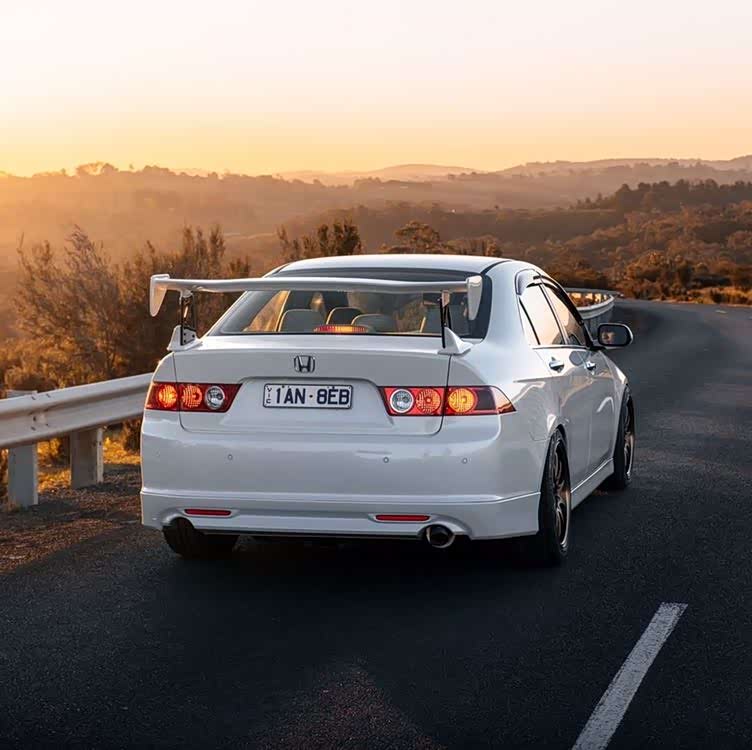 本田雅阁7代cl9欧版也就是思铂睿很帅的外观
