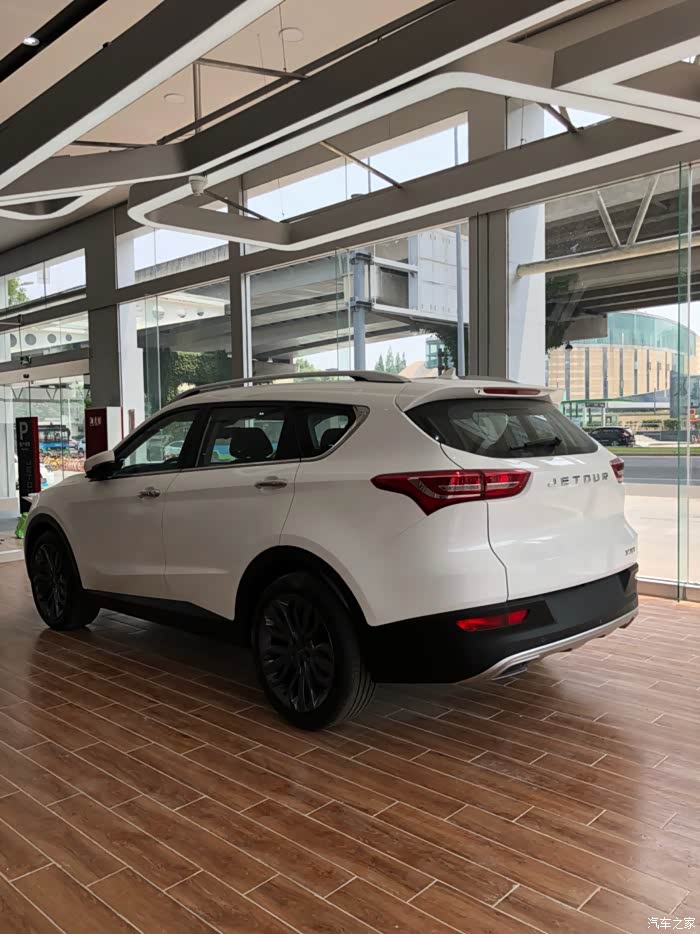 捷途x70到店实拍