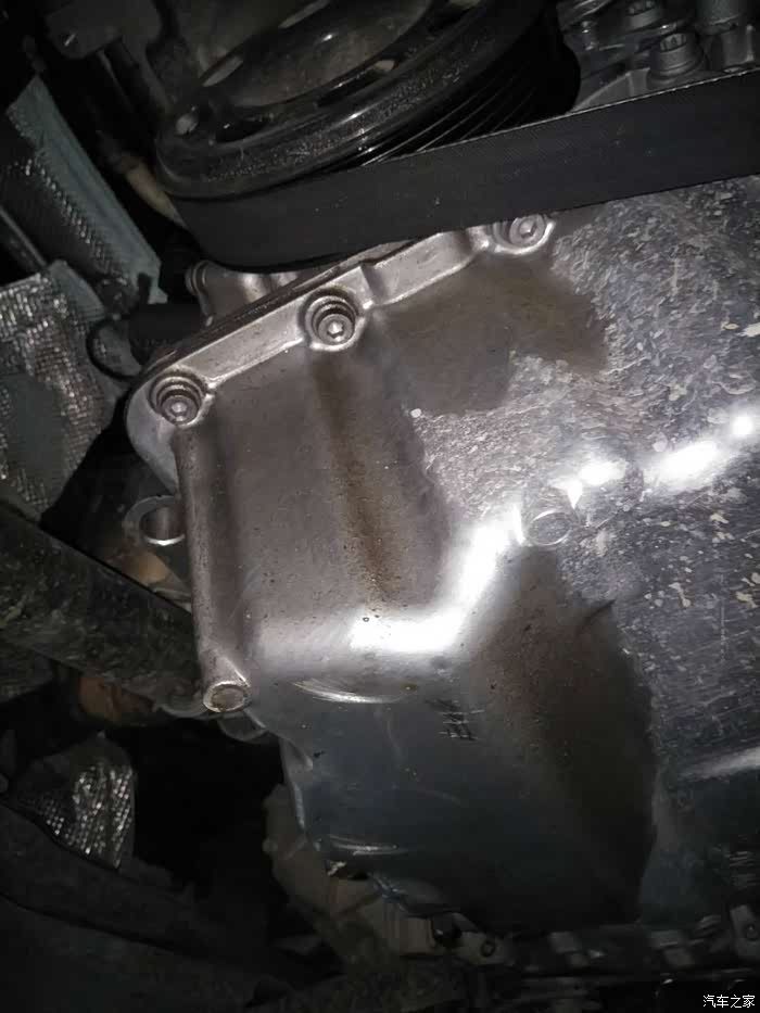 19款斯柯达明锐渗机油,哎