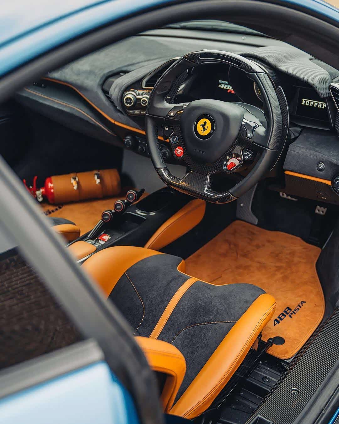 法拉利488 pista 霸气时尚