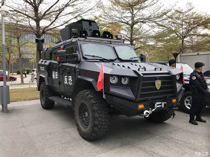 偶遇野马防爆装甲车霸气懂车的车友给说说这车