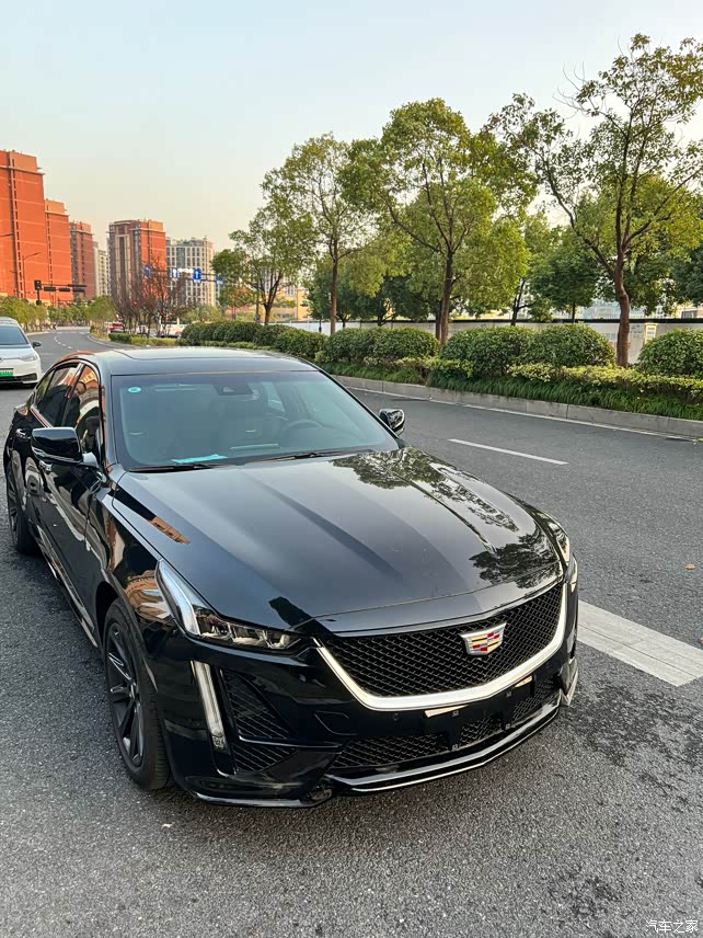 凯迪拉克ct5尊贵