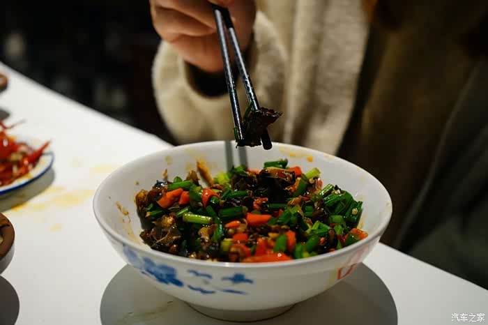 长沙伢子携领界报到等武汉一起嘬虾子