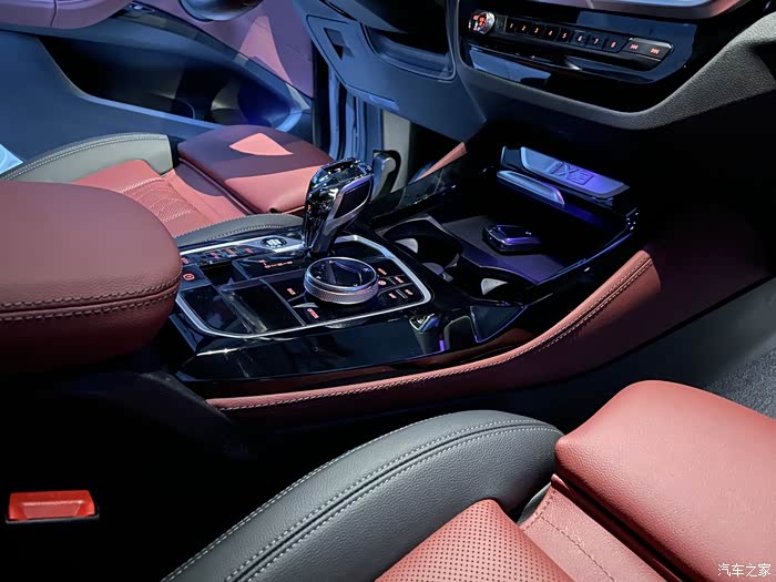 【图】22款ix3摩卡改火山红内饰_宝马x3论坛_汽车之家论坛