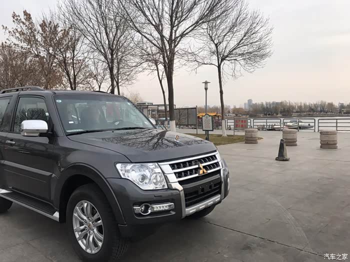 喜提三门帕杰罗v87