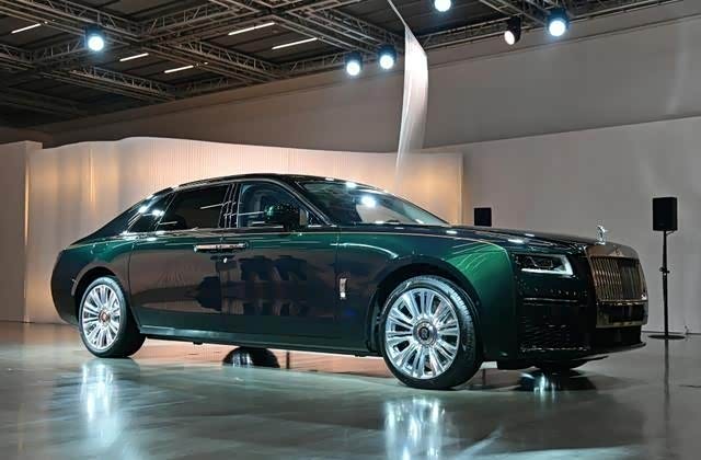 直瀑式镀铬大嘴中网非常霸气_劳斯莱斯论坛_手机汽车之家