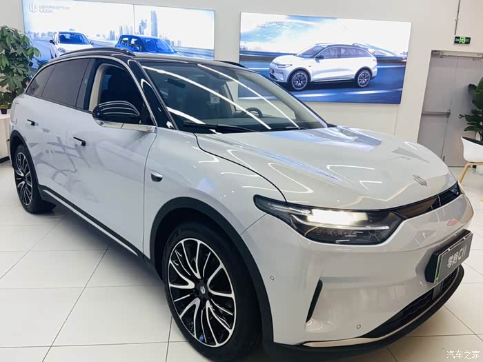 【图】零跑c11新氧绿与星河银实拍,你更pick哪个颜色?