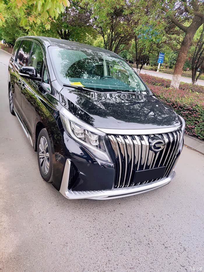 好吧,买不起埃尔法,买个国产的好像也不错!