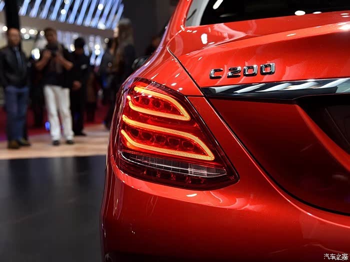 【图】新老c级尾灯对比_奔驰c级论坛_汽车之家论坛