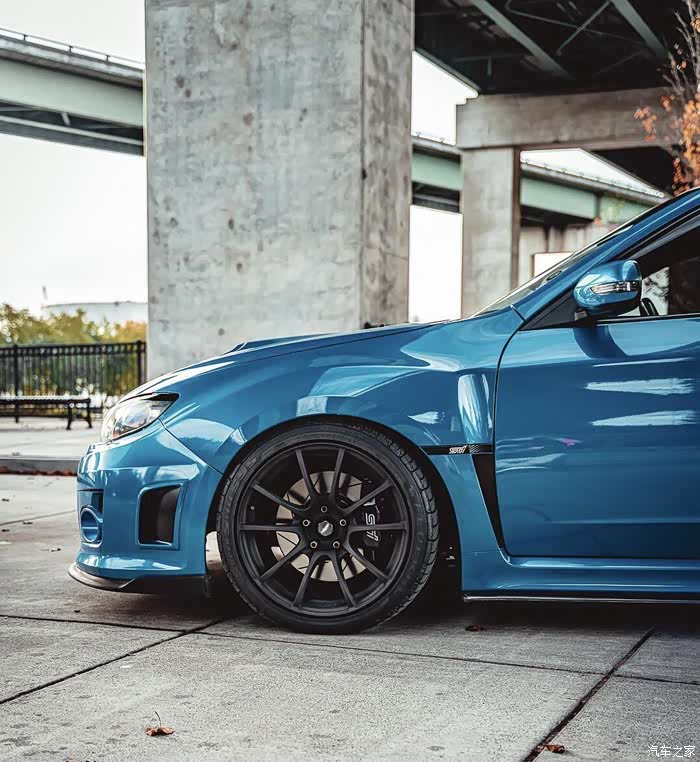 斯巴鲁翼豹sti 10代两厢母豹#汽车改装# ,斯巴鲁真帅!