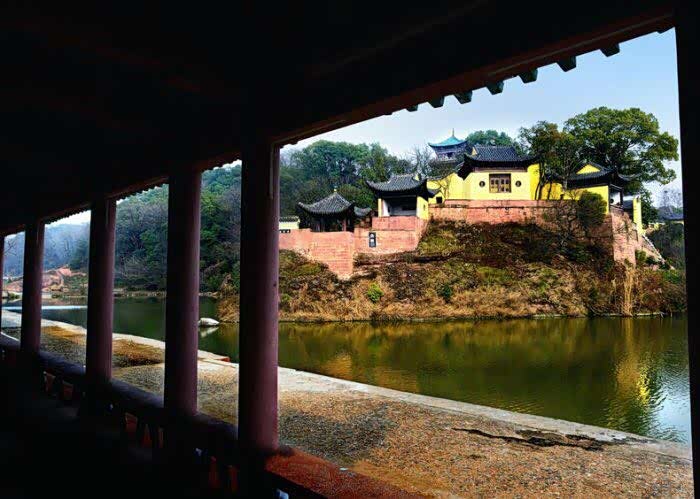 风景如画的黄州赤壁,苏东坡写下赤壁怀古