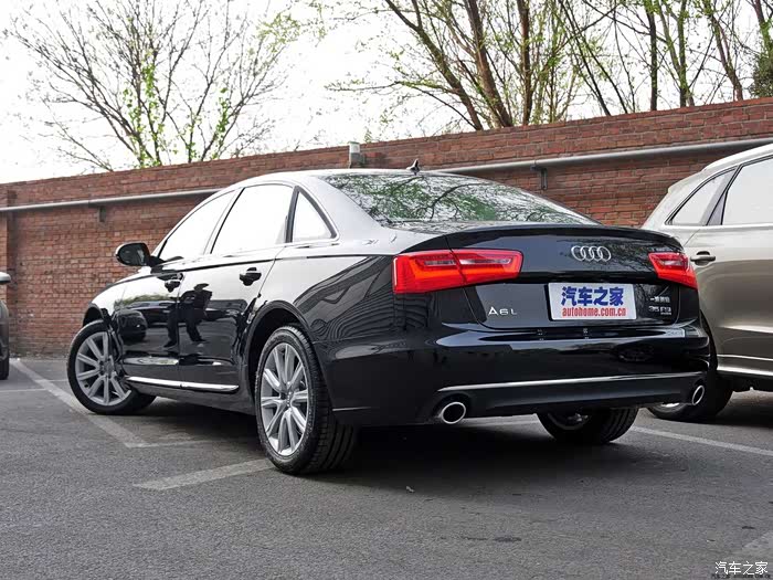14年宝马5系535行政豪华版和奥迪a6l50豪华版