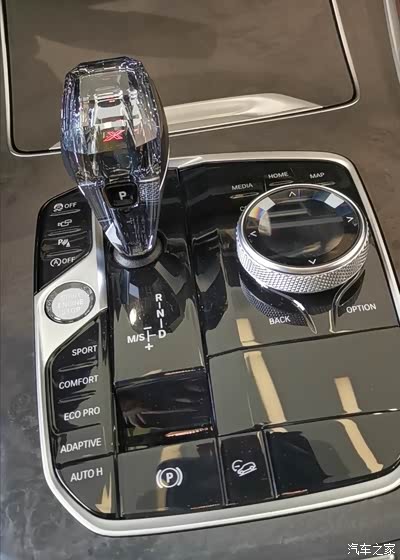 宝马x5水晶档把惊艳到我了,让我爱不释手.