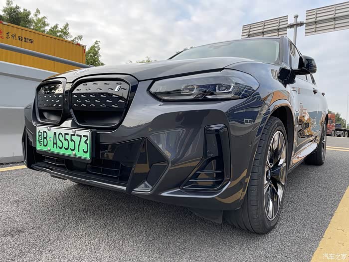 【图】【22款创领神秘灰/红提车1800公里,真实用车感受,冲】_宝马ix3