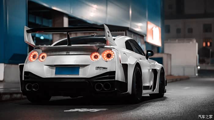 桔子日记当战神gtr遇上lbwk宽体