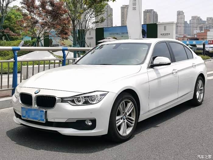 出17年宝马3系320li时尚型