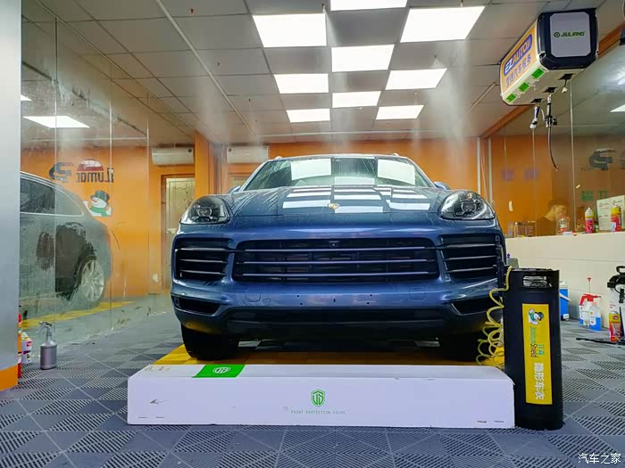 坐标广州保时捷卡宴施工强生隐形车衣新车完美守护