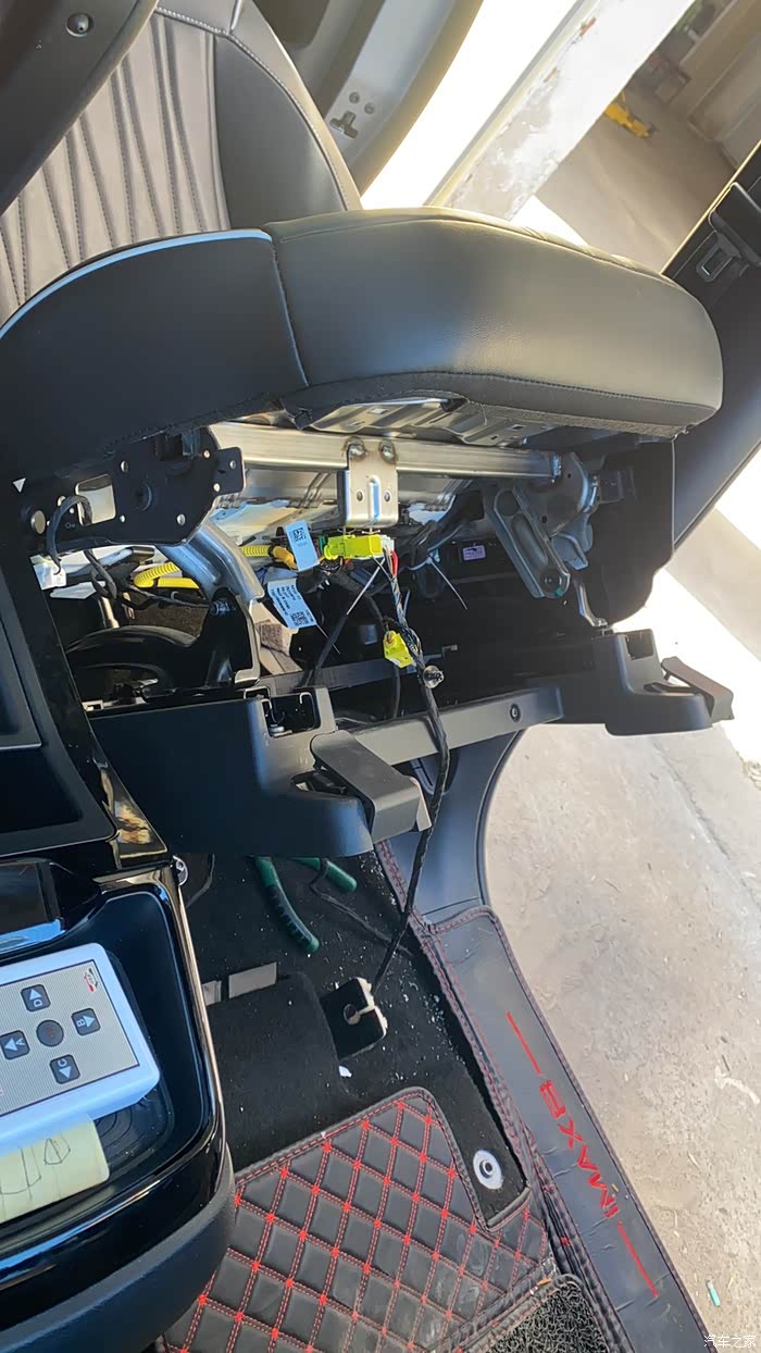 主驾驶电动座椅坏了