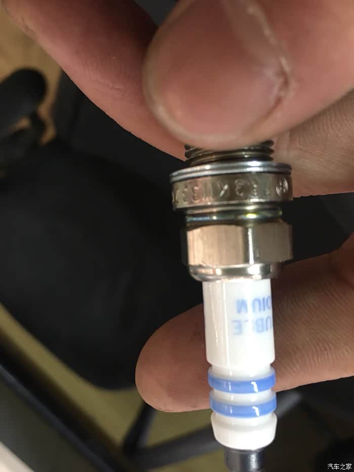 【图】换大众火花塞_奔腾x40论坛_汽车之家论坛