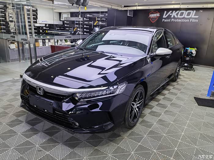 英诗派黑外红黑内15t次顶配精悦版