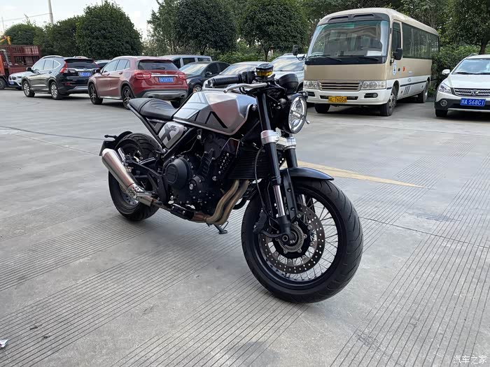 第一台高金gk500油箱修复改版画色彩绘喷漆_摩托车论坛_汽车之家论坛