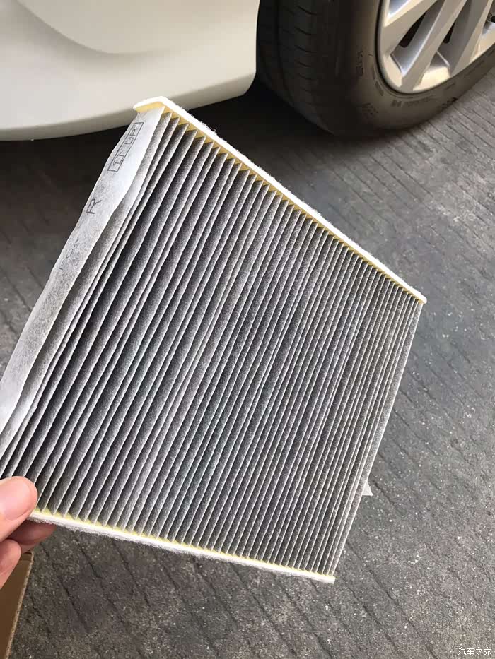 2019款凯美瑞更换空调滤芯