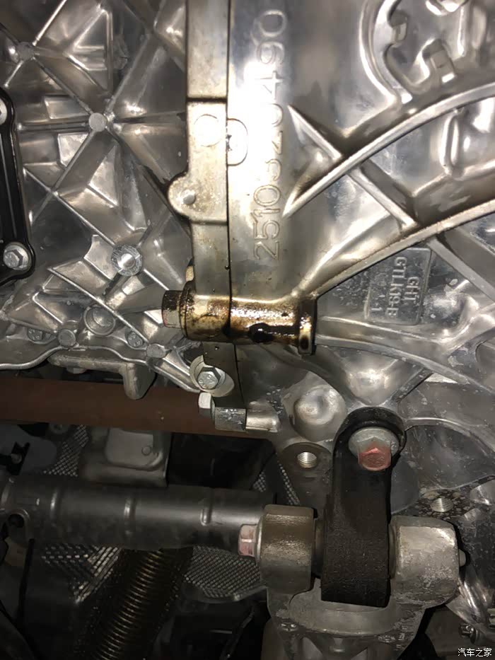 全新哈弗h6智尚版变速箱漏油才1万多公里