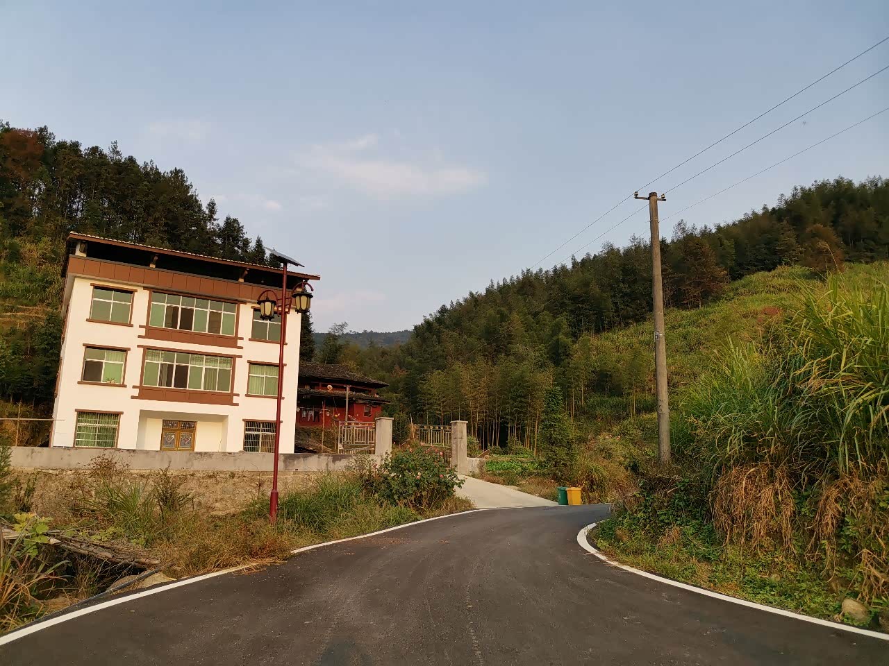 永宁镇坪田村乡村一角