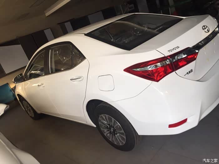 18款智享版卡罗拉坐等提车