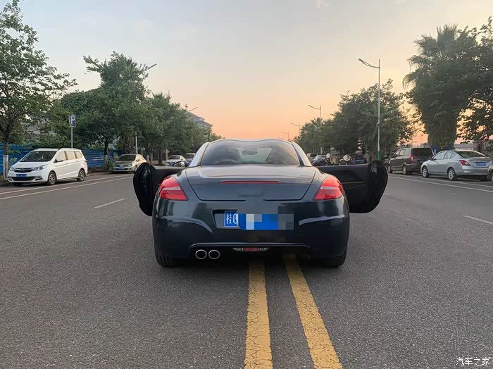 出售一辆标致rcz