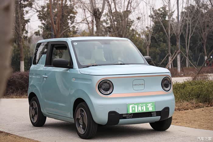 万元级别电动车高颜值熊猫mini备受关注