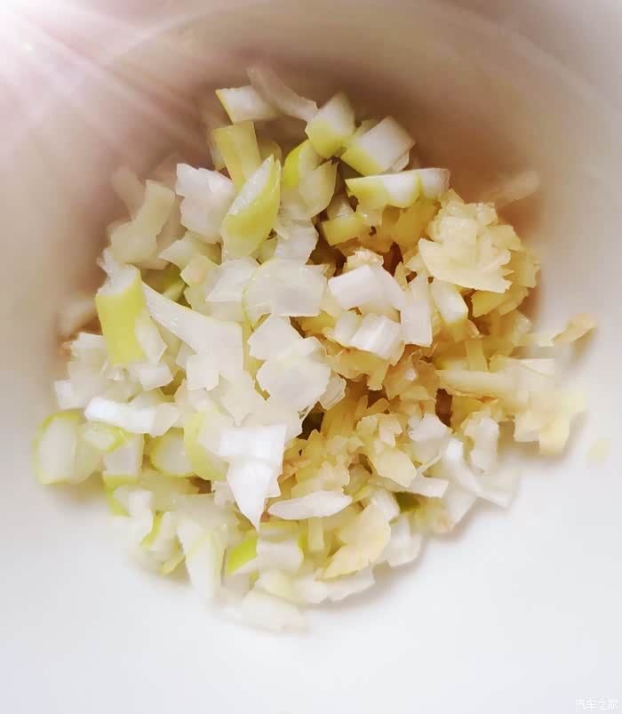 牛肉萝卜干馅包子