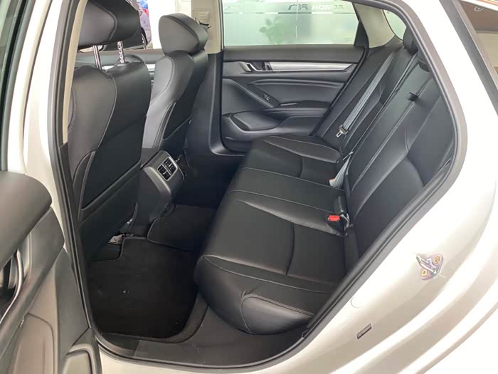 中级车销量之王一一十代雅阁